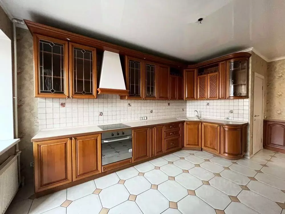 3-к кв. Оренбургская область, Оренбург Салмышская ул., 39/1 (100.0 м) - Фото 1