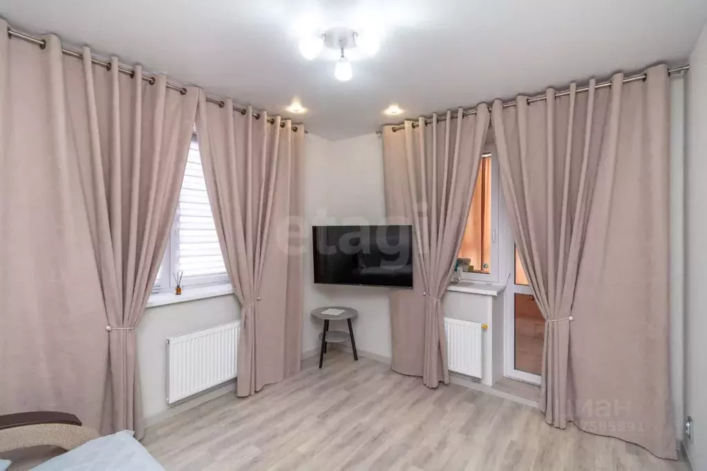 1-к кв. Тюменская область, Тюмень Дамбовская ул., 25к1 (33.2 м) - Фото 1