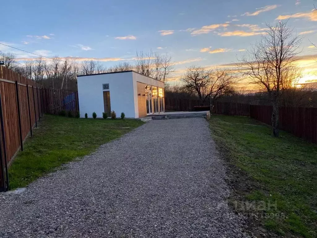 Дом в Краснодарский край, Северский район, Азовское с/пос, Азовская ... - Фото 2