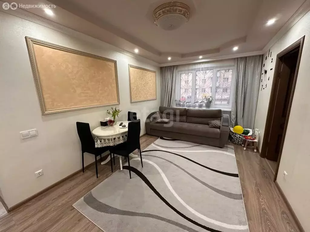 3-комнатная квартира: Клин, улица Карла Маркса, 75 (55.8 м) - Фото 0