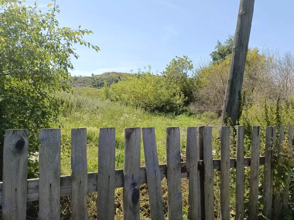 Участок в Еманжелинск, посёлок Батуринский, Больничная улица (18 м) - Фото 0