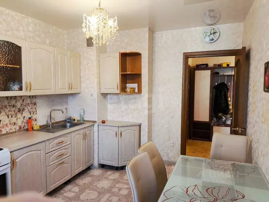 2-к кв. Свердловская область, Екатеринбург ул. Чкалова, 239 (64.7 м) - Фото 0