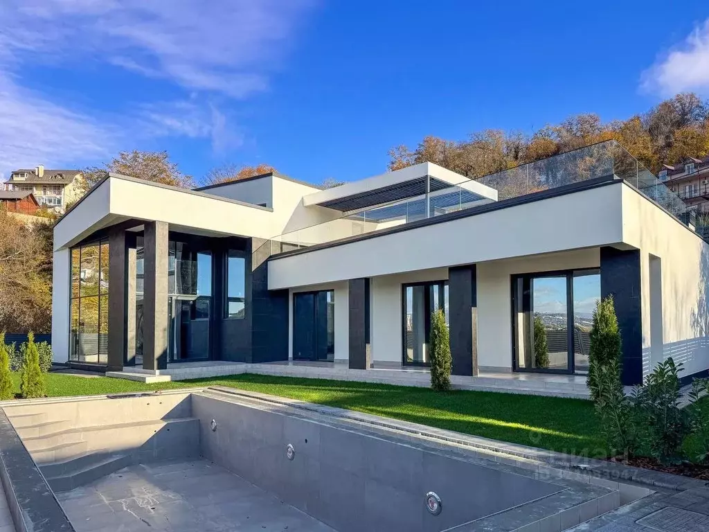 Коттедж в Краснодарский край, Сочи ул. Яна Фабрициуса, 190 (300 м) - Фото 0