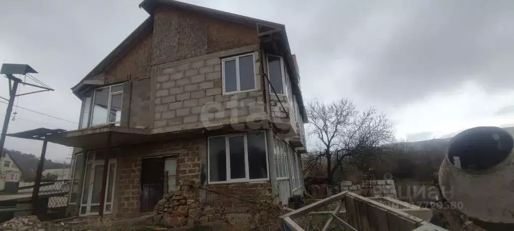 Дом в Крым, Алушта муниципальный округ, с. Приветное ул. Победы, 1 ... - Фото 1