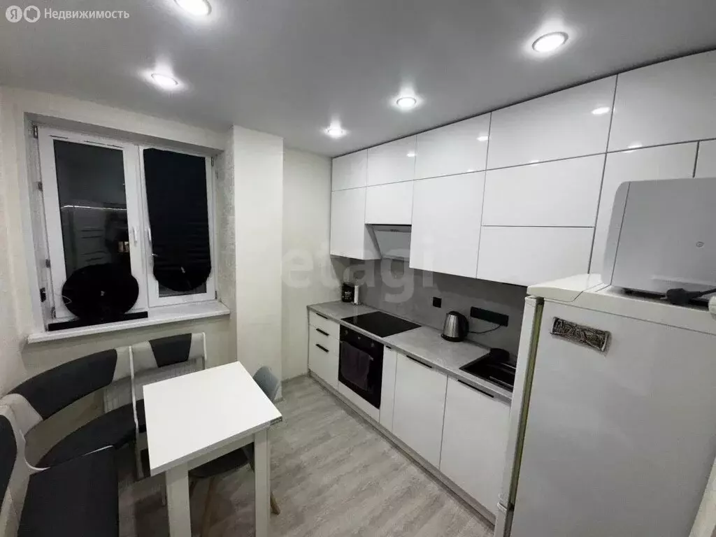 2-комнатная квартира: Новый Уренгой, Тундровая улица, 11 (55 м) - Фото 2