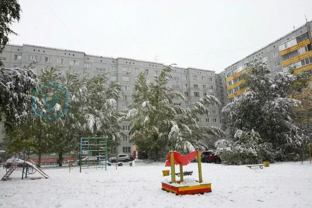 1-к кв. Омская область, Омск ул. 70 лет Октября, 18/1 (36.8 м) - Фото 1