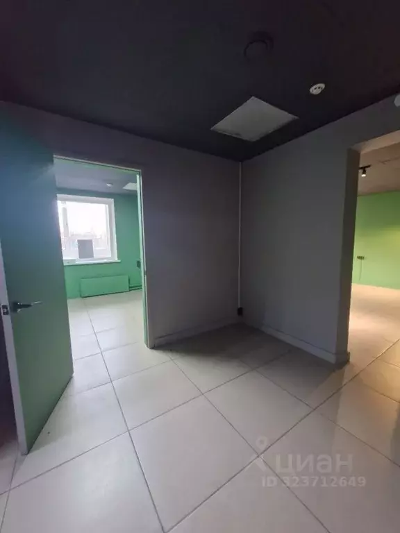 Офис в Челябинская область, Челябинск ул. Академика Королева, 21 (64 ... - Фото 2