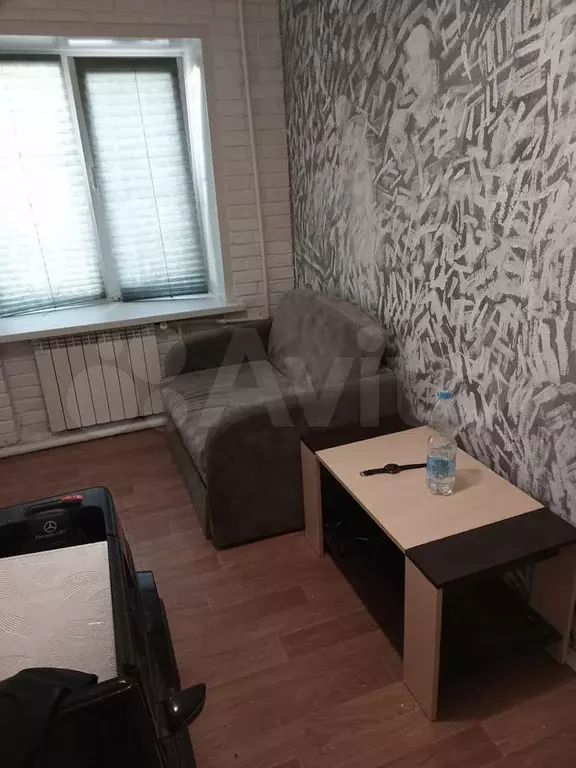 Комната 15 м в 1-к., 2/5 эт. - Фото 0