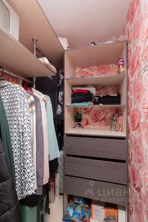 Студия Тюменская область, Тюмень Микрорайон мыс, ул. Судоремонтная, ... - Фото 1