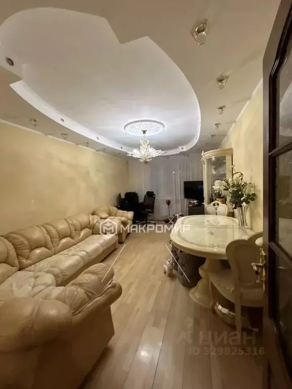 3-к кв. Московская область, Красногорск Успенская ул., 28 (89.7 м) - Фото 1