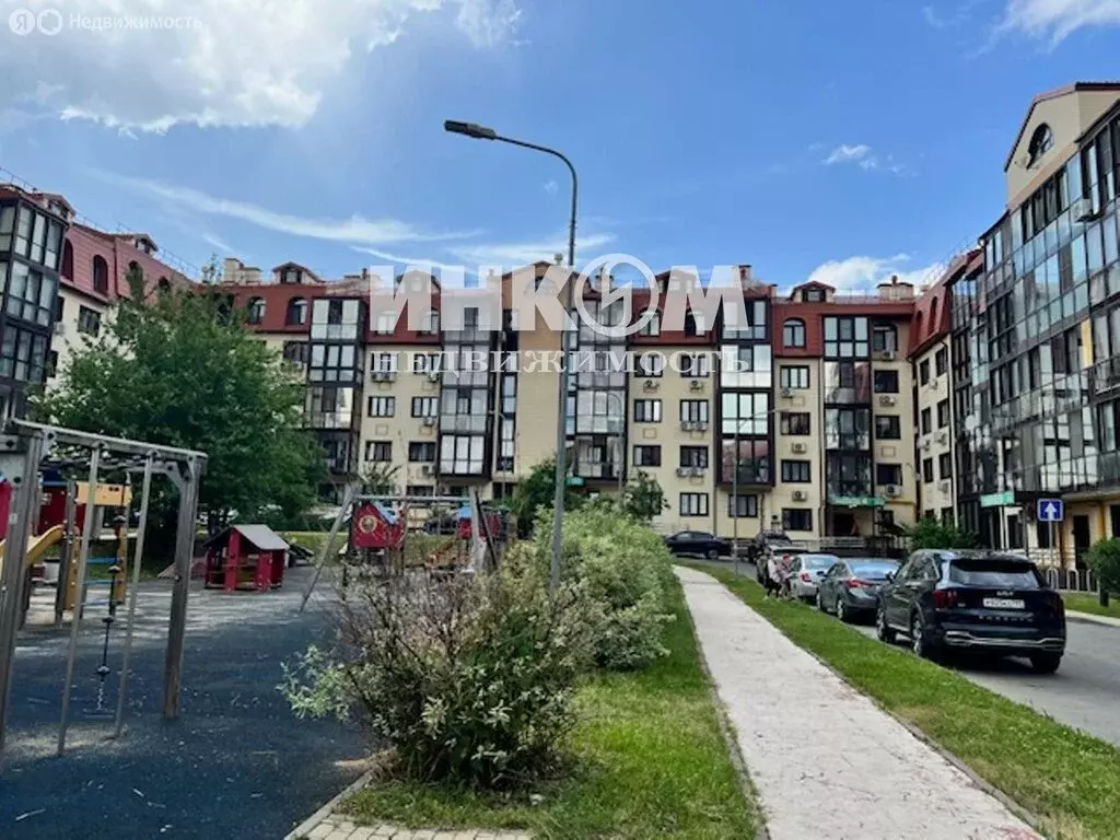 3-комнатная квартира: село Ромашково, Никольская улица, 2к2 (83.6 м) - Фото 1