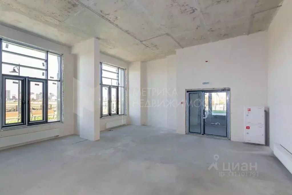 Помещение свободного назначения в Тюменская область, Тюмень ул. ... - Фото 1