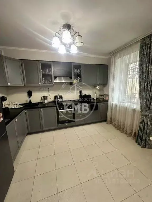 Дом в Ставропольский край, Минеральные Воды Полевой пер., 10А (430 м) - Фото 0