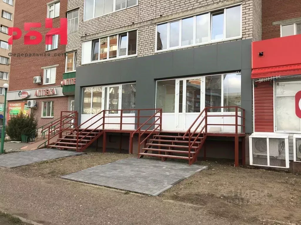Торговая площадь в Башкортостан, Нефтекамск ул. Строителей, 93 (70 м) - Фото 0