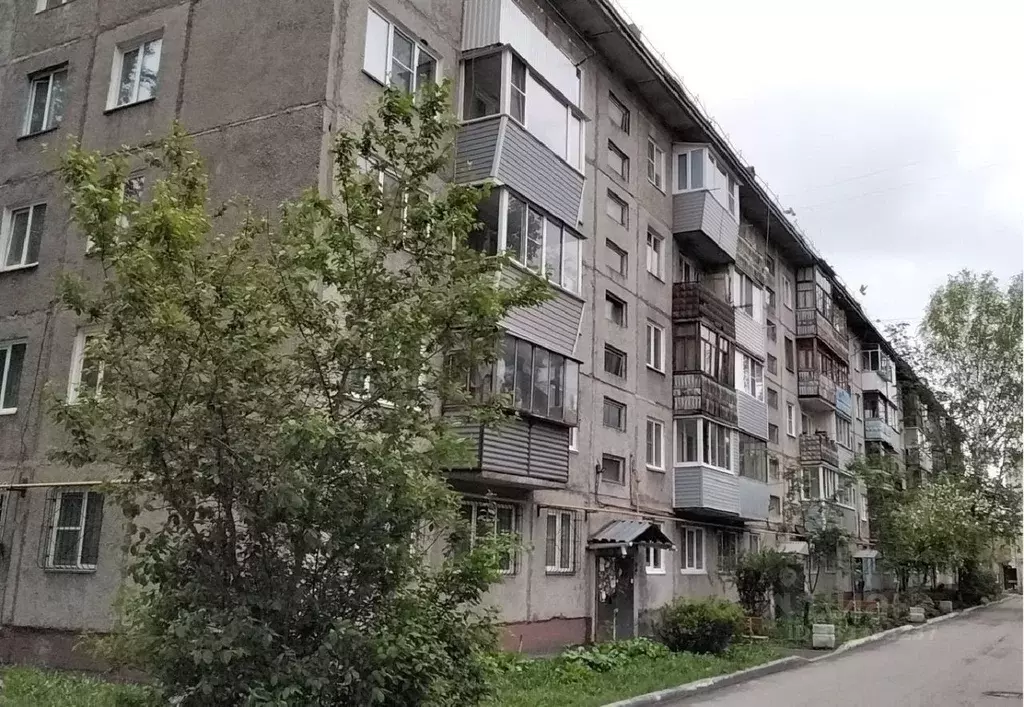 4-к кв. Алтайский край, Барнаул ул. 80-й Гвардейской Дивизии, 36 (60.7 ... - Фото 1