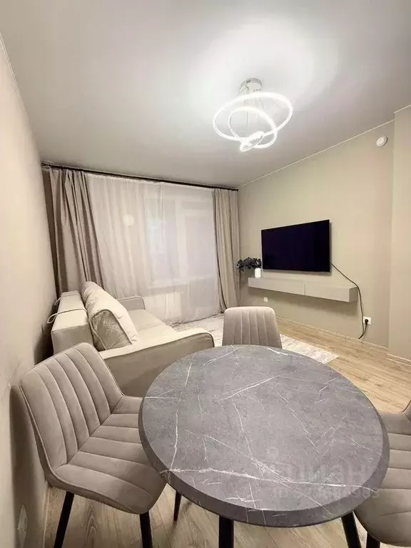 1-к кв. Свердловская область, Екатеринбург ул. Печатников, 1 (41.7 м) - Фото 2