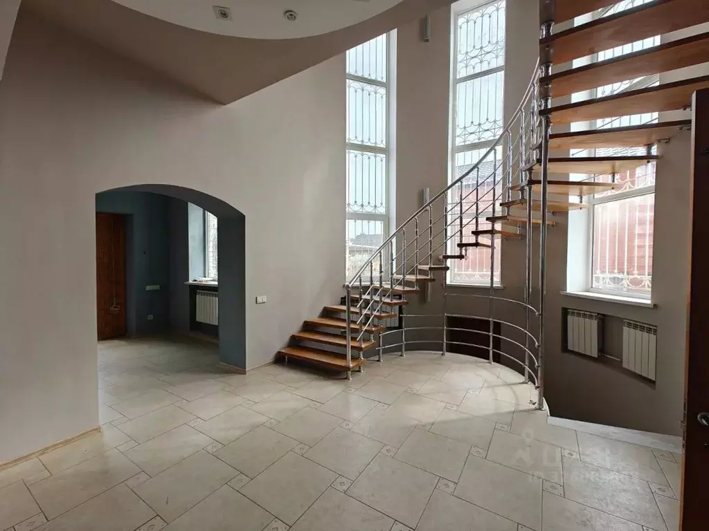 Дом в Краснодарский край, Краснодар ул. Дементия Красюка, 17 (320 м) - Фото 2