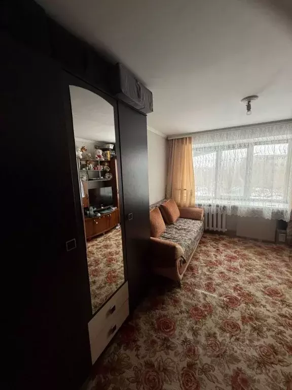 Комната Омская область, Омск Городок Нефтяников мкр, ул. ... - Фото 2