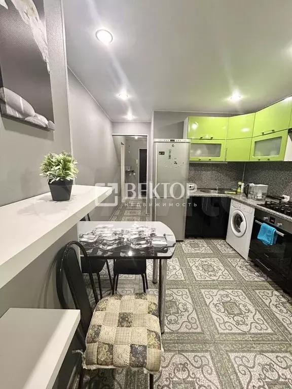 1-к. квартира, 41 м, 1/3 эт. - Фото 1