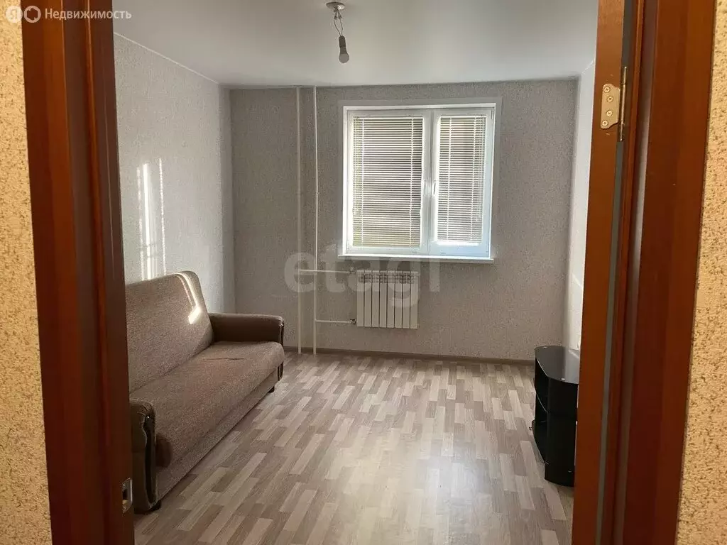 1-комнатная квартира: Ялуторовск, улица Революции, 185 (35.2 м) - Фото 2