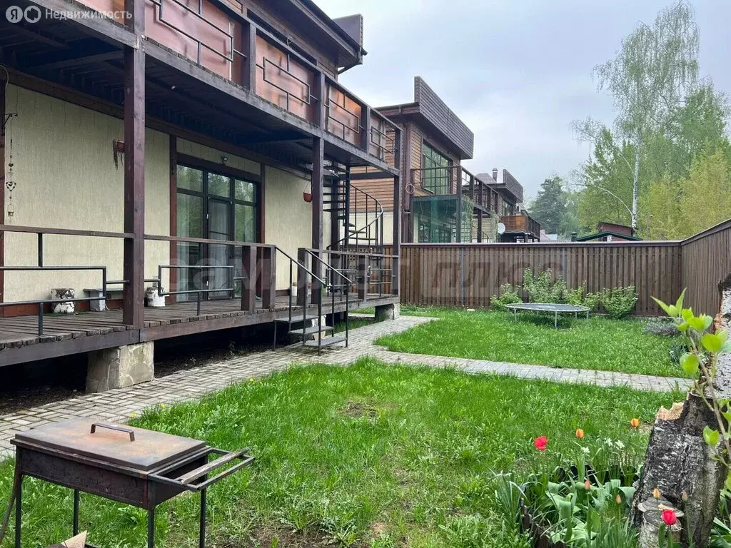 Дом в село Дубки, СНТ 40 лет Октября, Филёвская улица, 1 (230.2 м) - Фото 2