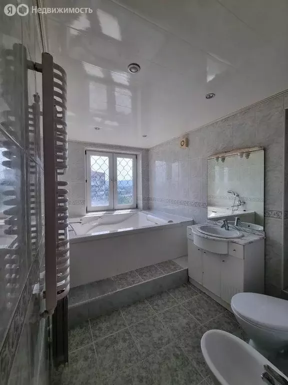 4-комнатная квартира: Новокузнецк, улица Кирова, 103 (115 м) - Фото 1