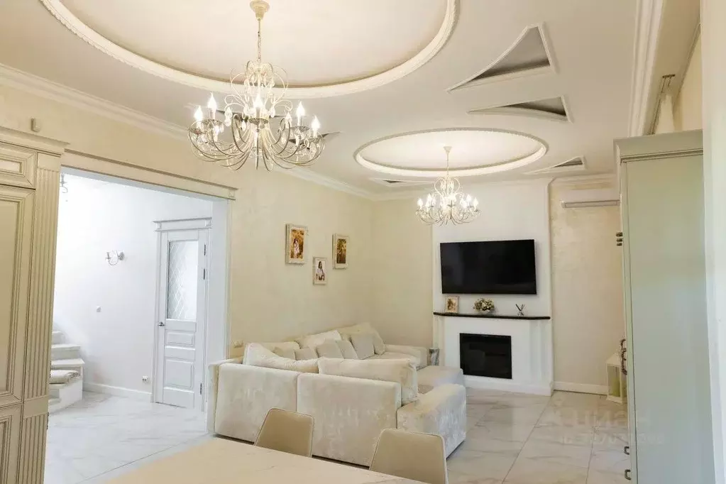 Коттедж в Курская область, Курск Триумфальная ул., 22Б (170 м) - Фото 1