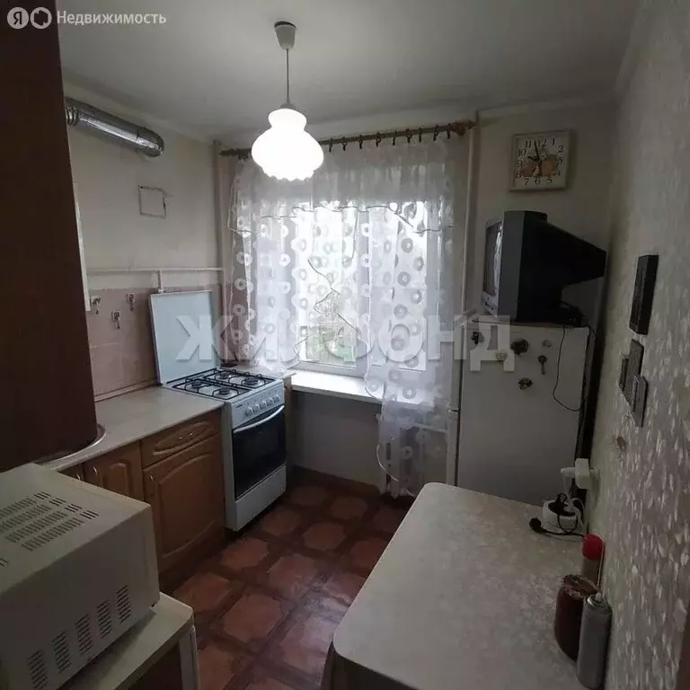 1-комнатная квартира: Георгиевск, улица Тургенева, 13 (30 м) - Фото 1