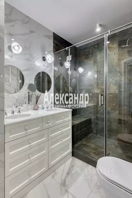 2-к кв. Санкт-Петербург ул. Тарасова, 6к3 (84.7 м) - Фото 0