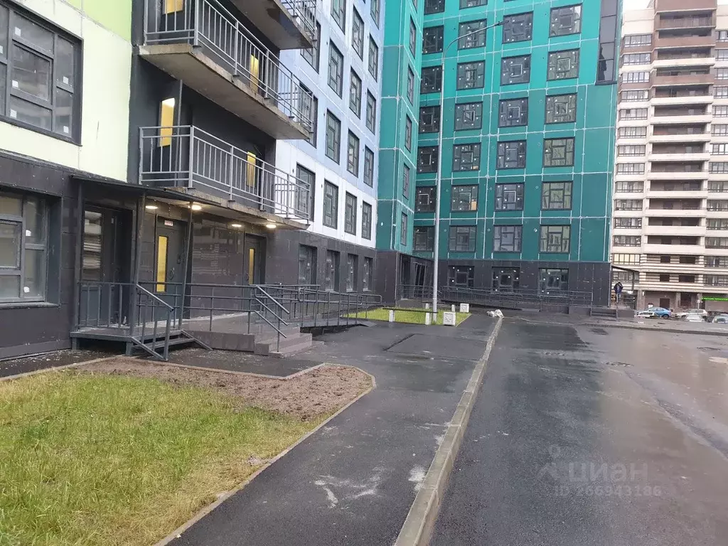 Помещение свободного назначения в Ленинградская область, Мурино ... - Фото 1