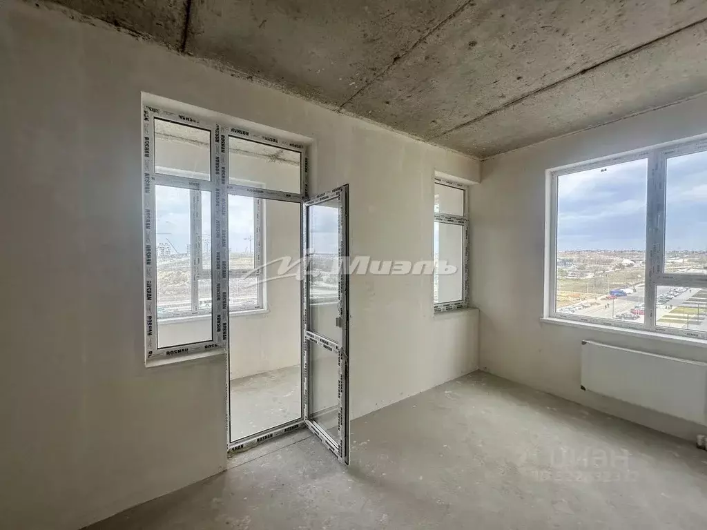 2-к кв. Крым, Симферополь просп. Александра Суворова, 101 (54.0 м) - Фото 2