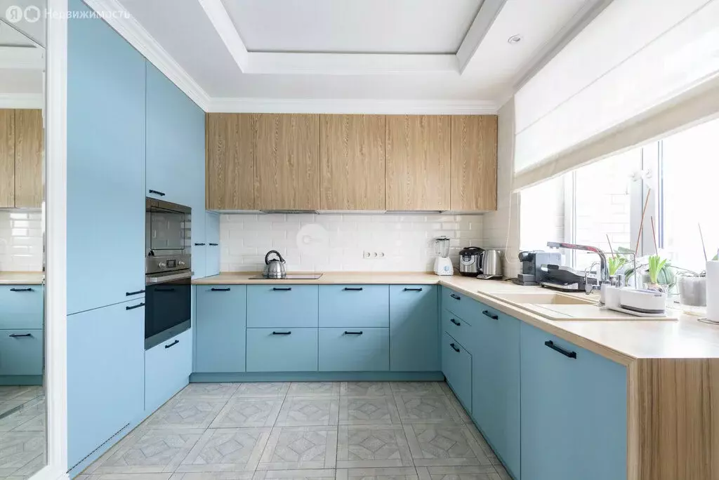 3-комнатная квартира: Казань, улица Баки Урманче, 1 (90.8 м) - Фото 1