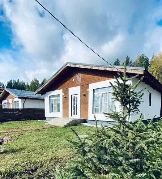 Дом в Свердловская область, Белоярский муниципальный округ, Чистые ... - Фото 1