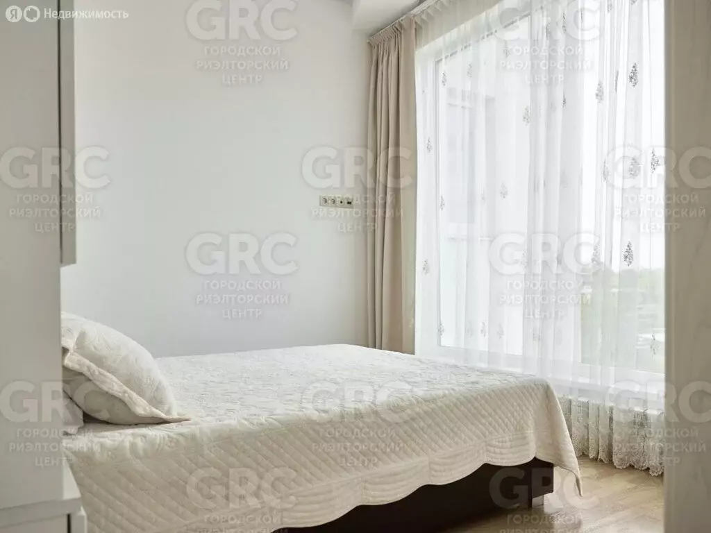 2-комнатная квартира: посёлок городского типа Дагомыс, улица Гайдара, ... - Фото 1