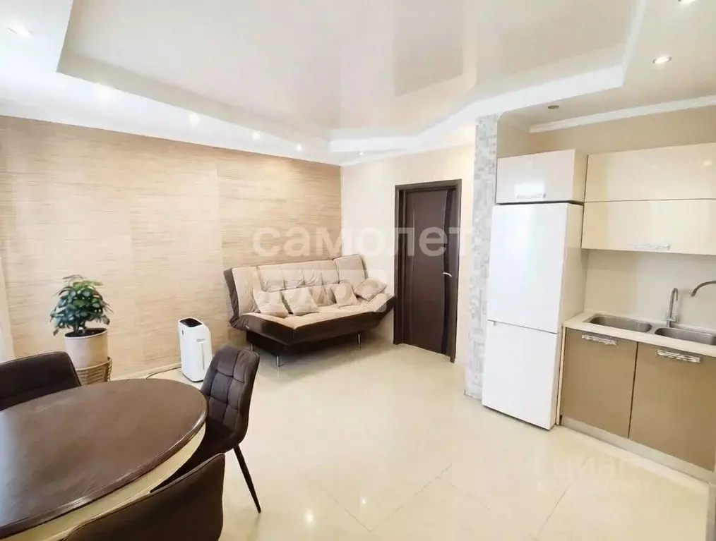 2-к кв. Тюменская область, Тюмень ул. Карла Маркса, 8 (62.4 м) - Фото 2