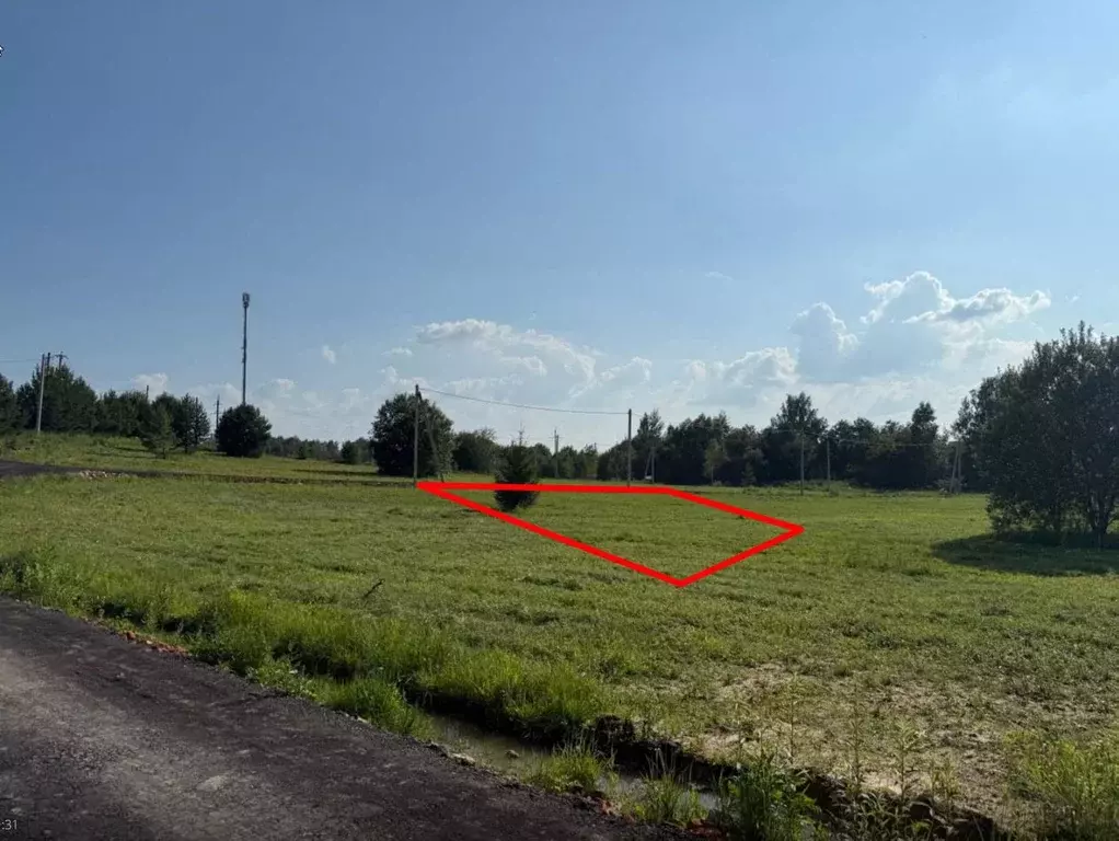 Участок в Калужская область, Совхоз Боровский с/пос, д. Комлево, Озеро ... - Фото 1