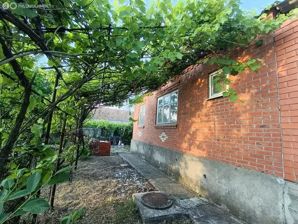 Дом в Крымск, Дорожная улица (78 м) - Фото 2