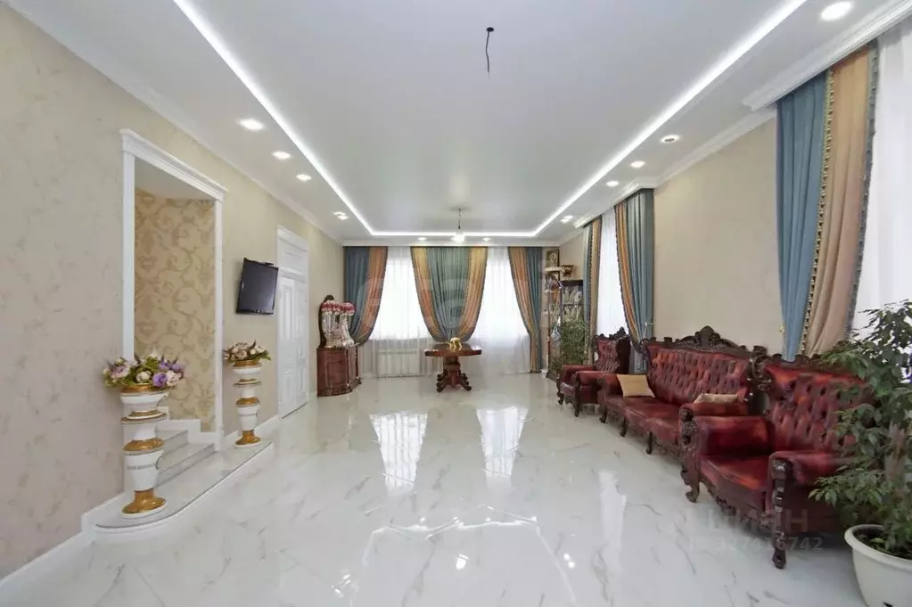 Дом в Омская область, Омск Парковая ул., 20 (252 м) - Фото 1