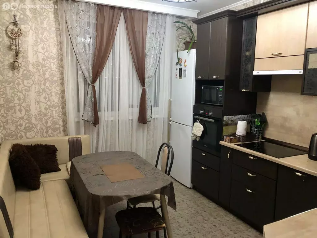 2-комнатная квартира: Краснодар, Краснофлотская улица, 18 (56.1 м) - Фото 0