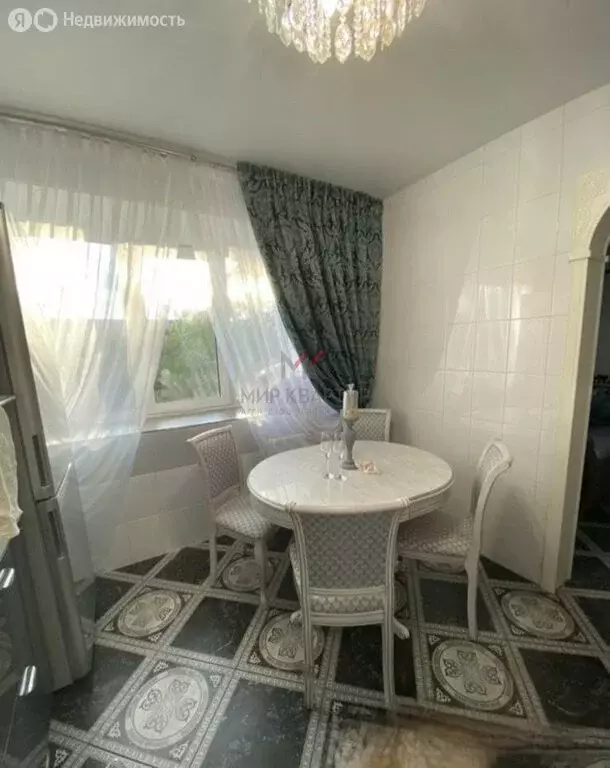 3-комнатная квартира: Абакан, улица Щорса, 30 (90 м) - Фото 1