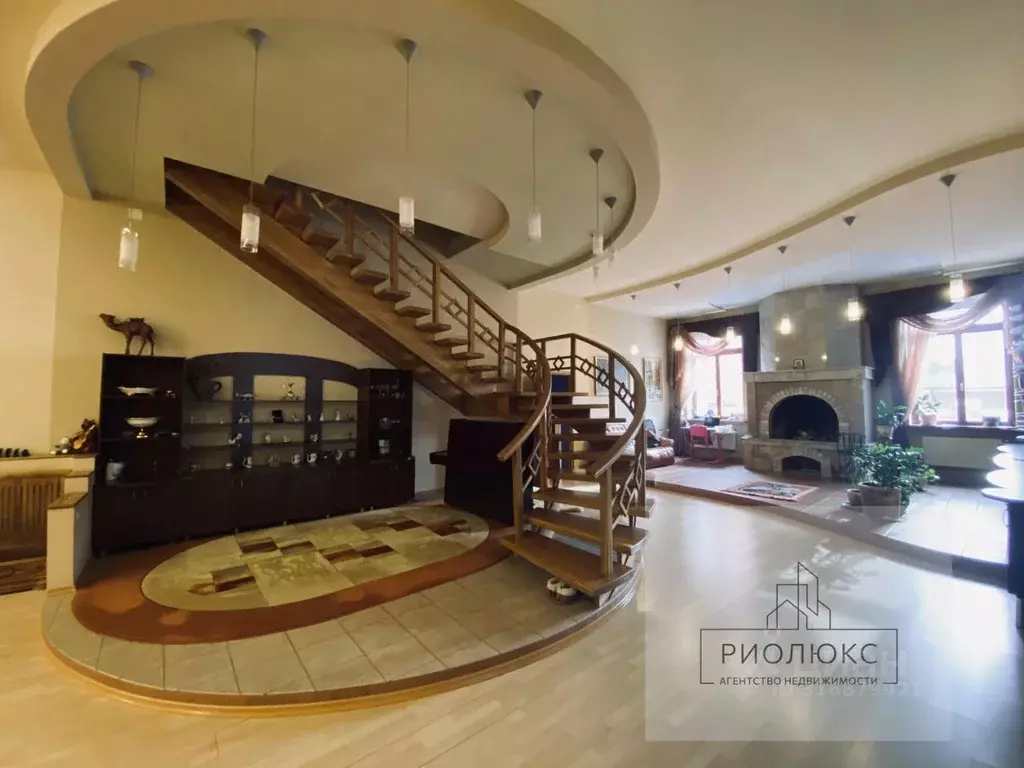 Дом в Челябинская область, Магнитогорск Комсомольская ул., 49А (1077 ... - Фото 1