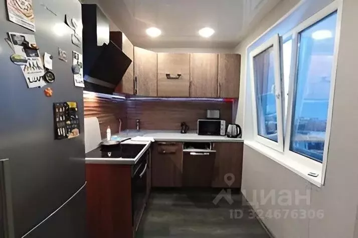 2-к кв. Мурманская область, Кировск ул. 50 лет Октября, 21 (47.0 м) - Фото 1