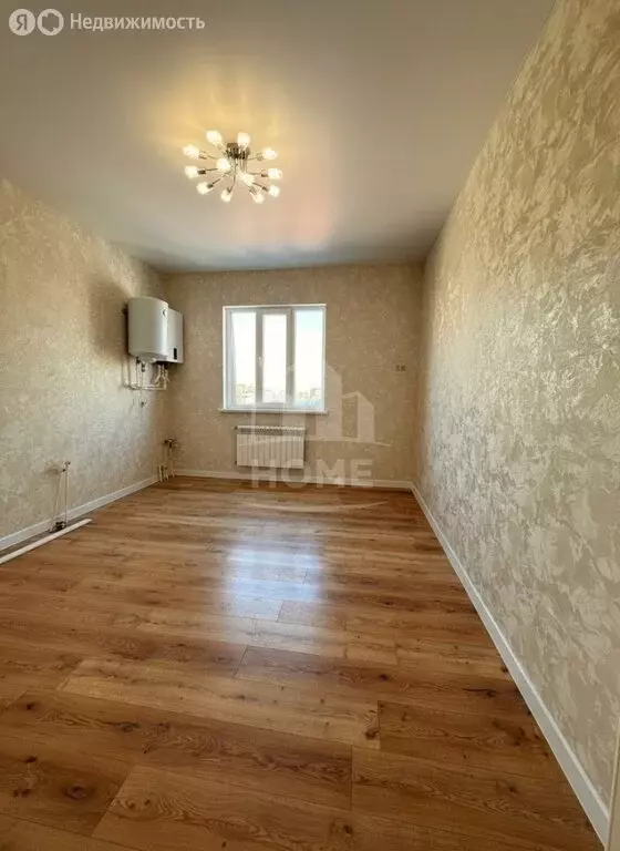 2-комнатная квартира: Махачкала, проспект Имама Шамиля, 1Д (60 м) - Фото 1