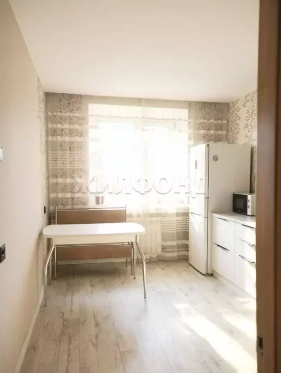 3-к кв. Томская область, Томск просп. Ленина, 255 (71.0 м) - Фото 1