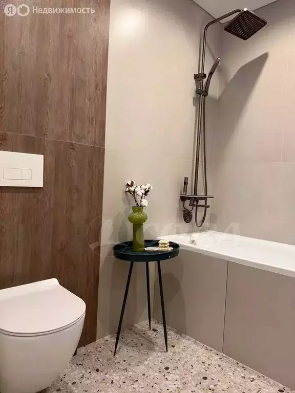 1-комнатная квартира: Тюмень, Карская улица, 13 (42 м) - Фото 1