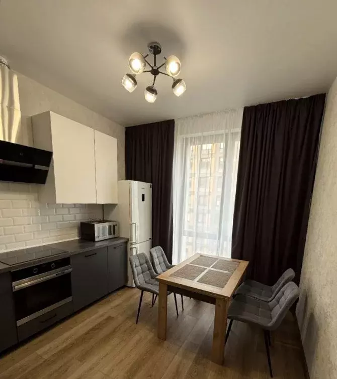 Продаётся 1-к квартира, 42 м - Фото 0
