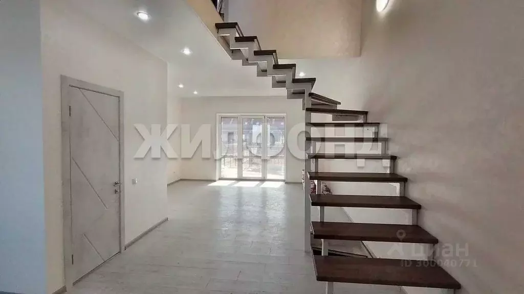 Таунхаус в Хакасия, Усть-Абаканский район, с. Калинино ул. Придорожная ... - Фото 1