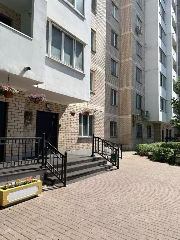 2-к кв. Московская область, Реутов ул. Кирова, 7 (65.8 м) - Фото 2