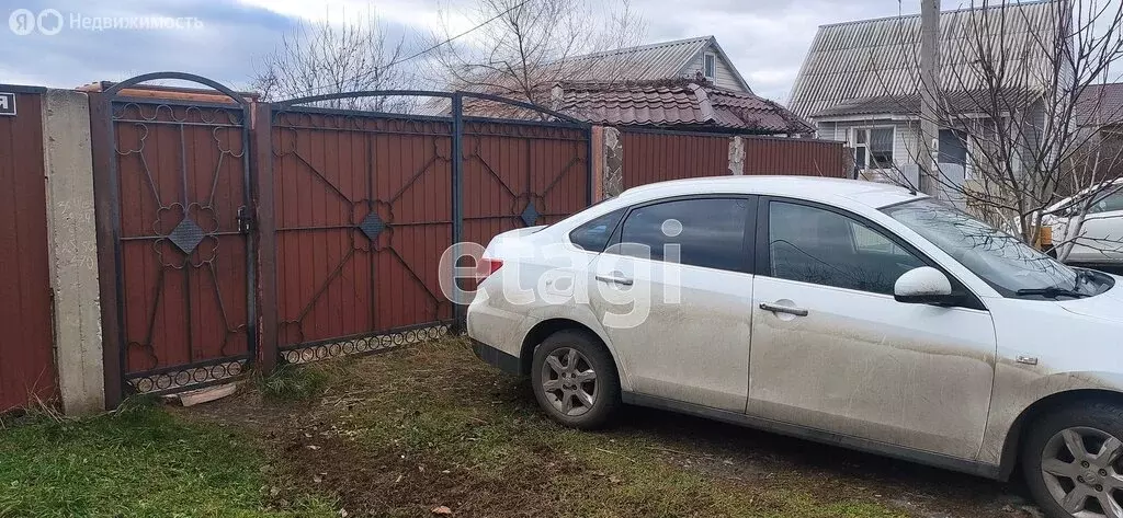 Дом в село Зелёная Поляна, Садовая улица (190 м) - Фото 2