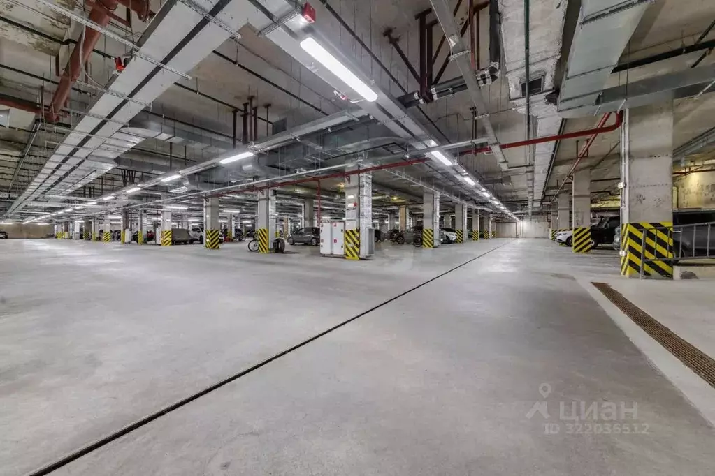 Гараж в Санкт-Петербург ул. Верхне-Каменская, 5 (13 м) - Фото 1